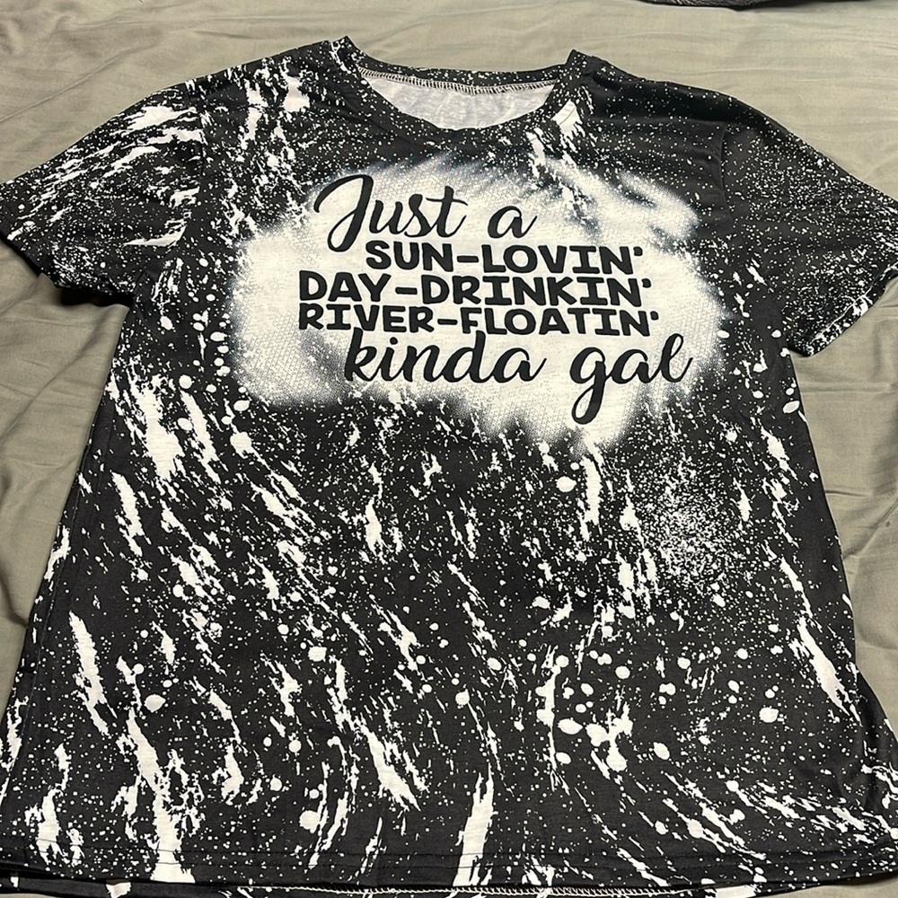 BNWOT (came in a bag, no tags) bleached black/white Sun loving tee size small